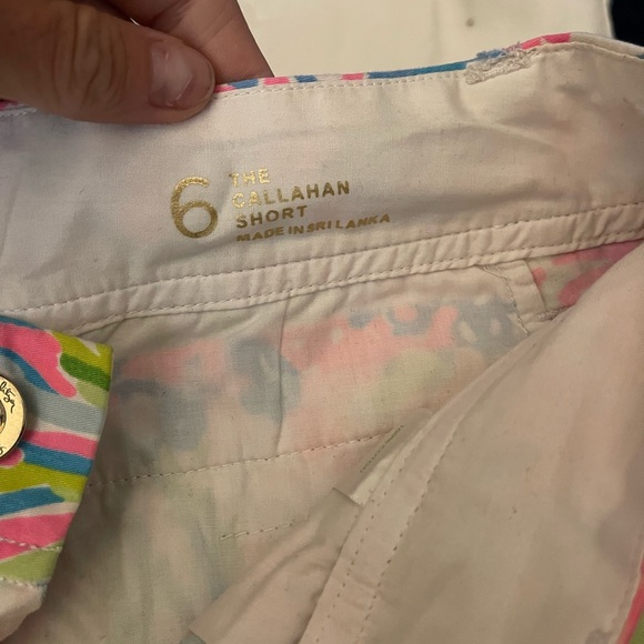 Lilly Pulitzer Shorts Women’s size 6 - Picture 2 of 3